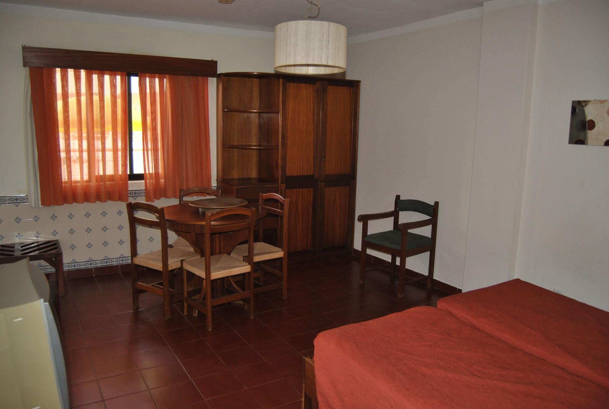Apartamentos Olhos Do Mar Αλμπουφέιρα Εξωτερικό φωτογραφία