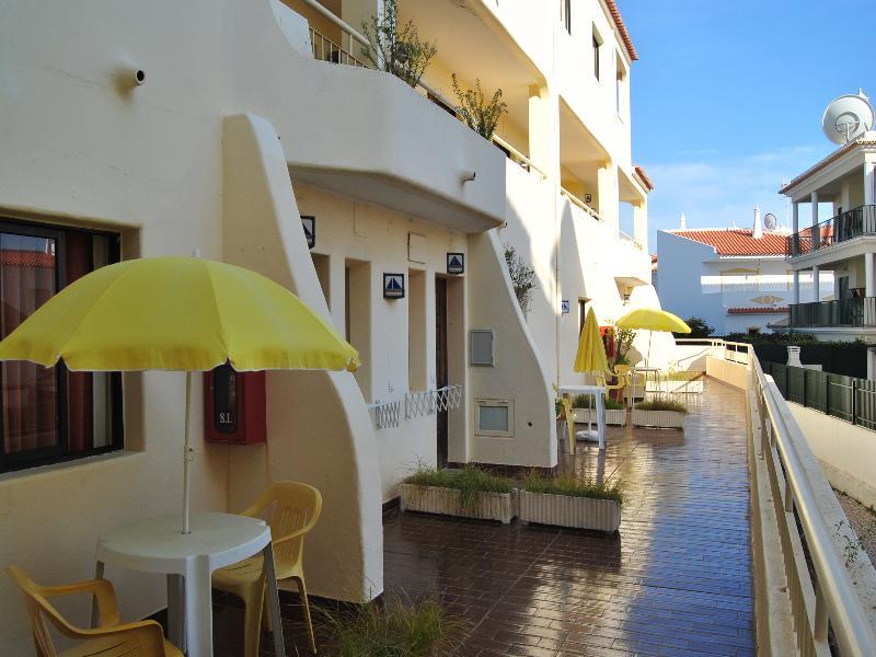 Apartamentos Olhos Do Mar Αλμπουφέιρα Εξωτερικό φωτογραφία
